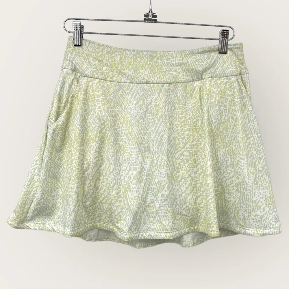Adidas 6MO Golf Skirt Skort Womens Sz Small Green Yellow Stretch Athletic Active